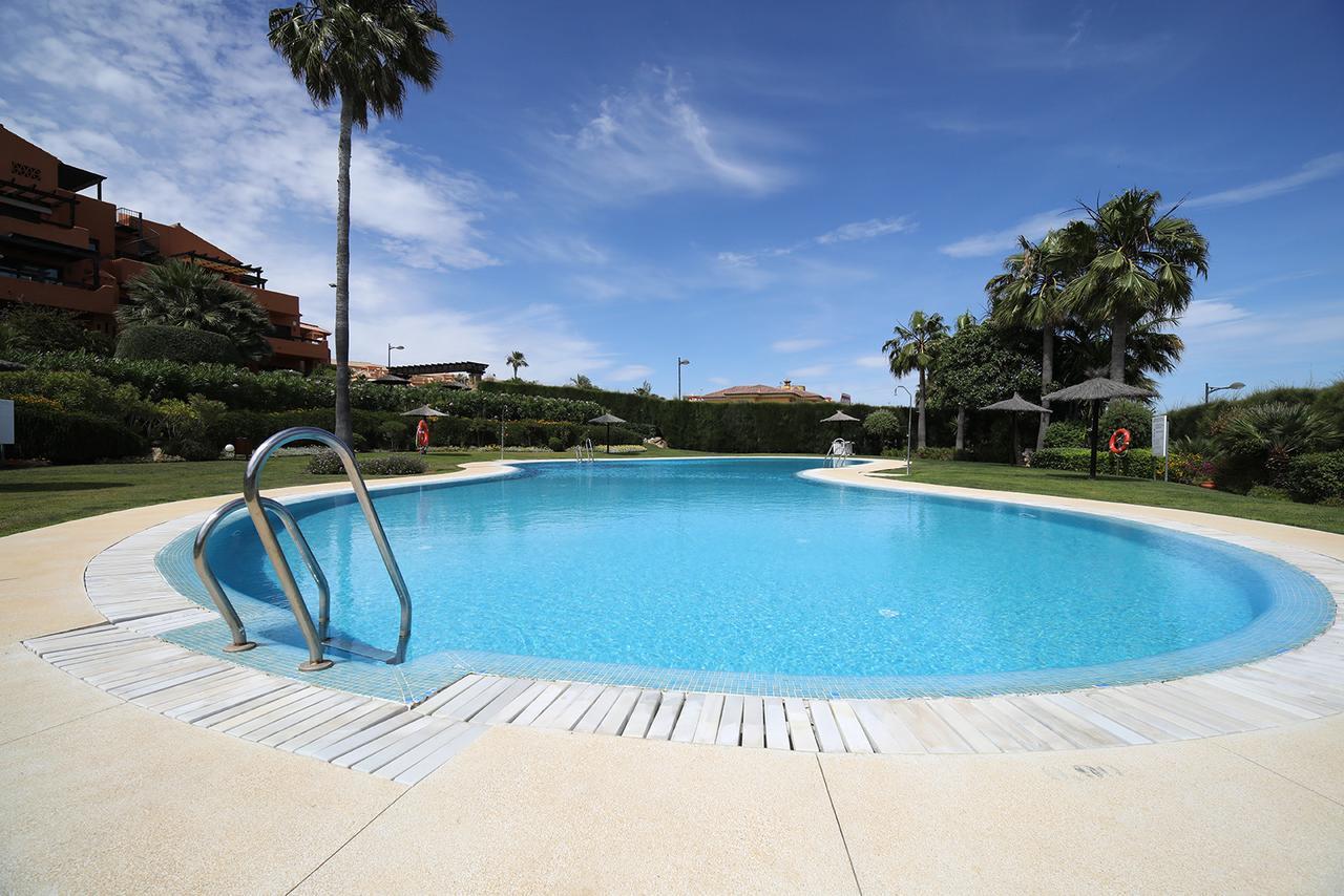 Jardines De Nueva Galera Cozy Penthouse Daire Estepona Dış mekan fotoğraf