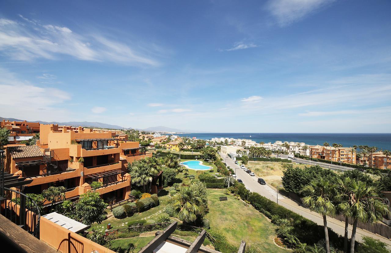 Jardines De Nueva Galera Cozy Penthouse Daire Estepona Dış mekan fotoğraf