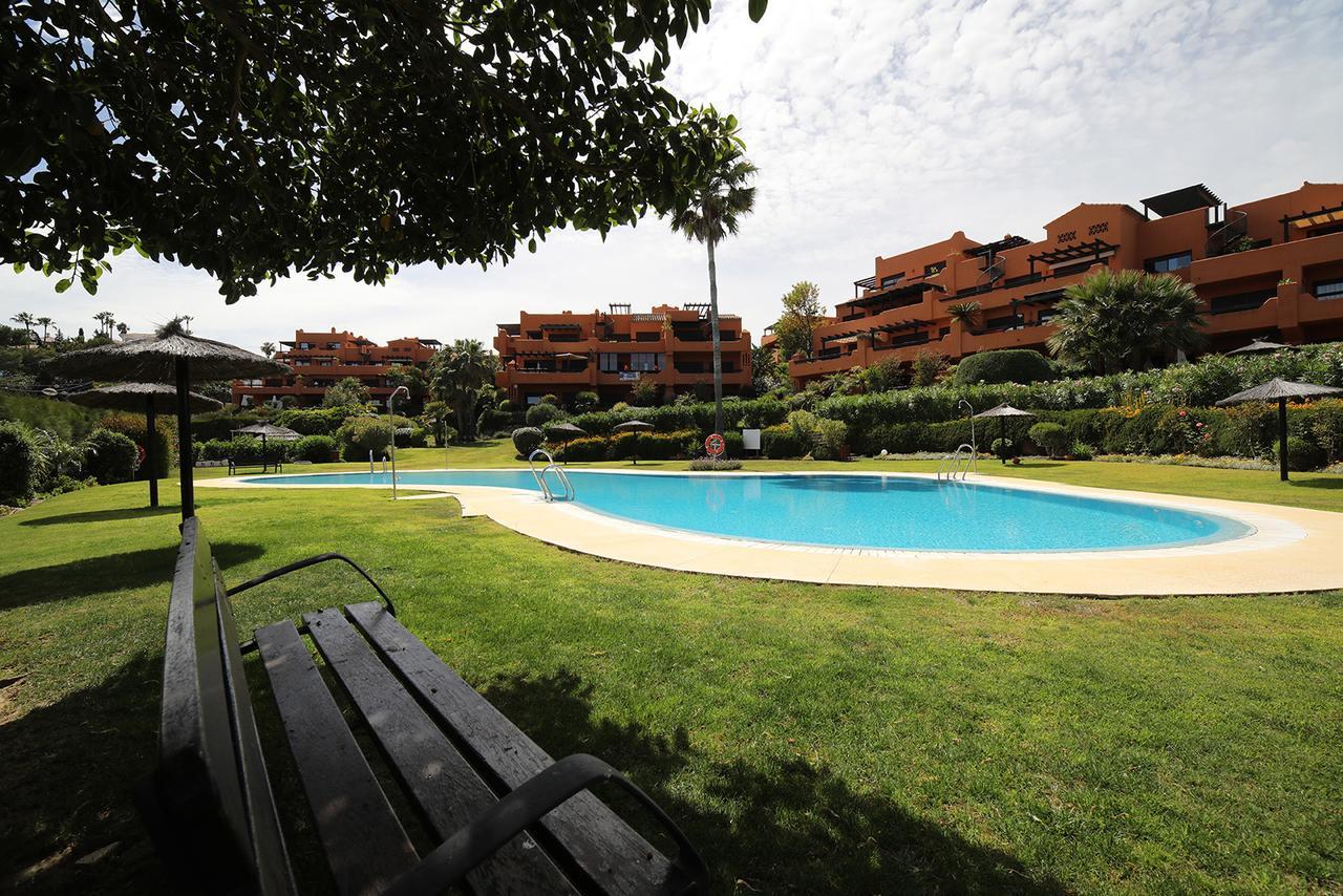 Jardines De Nueva Galera Cozy Penthouse Daire Estepona Dış mekan fotoğraf