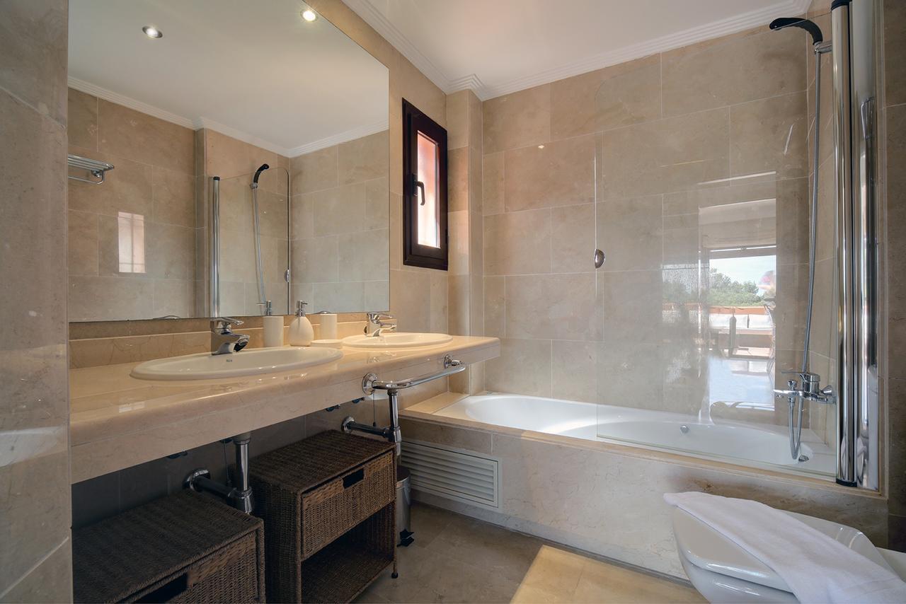 Jardines De Nueva Galera Cozy Penthouse Daire Estepona Dış mekan fotoğraf